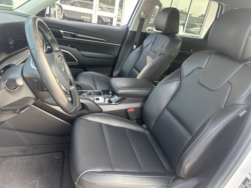 Used 2025 Kia Telluride S AWD/4WD image 11