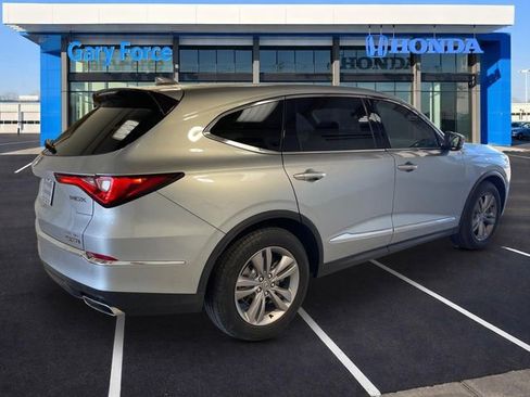 Used 2023 Acura MDX SH-AWD image 2
