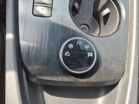 Used 2024 Nissan Rogue SV AWD/4WD image 18