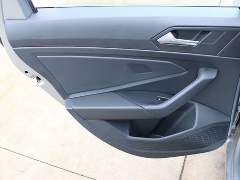 Certified 2024 Volkswagen Jetta Sport image 19