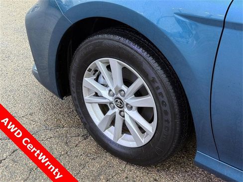 Used 2025 Toyota Camry LE w/ Convenience Package image 10