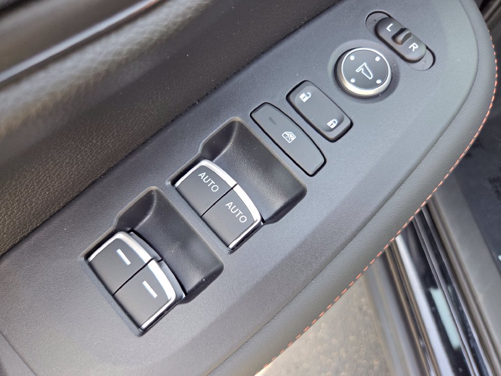 Certified 2024 Honda HR-V Sport image 32