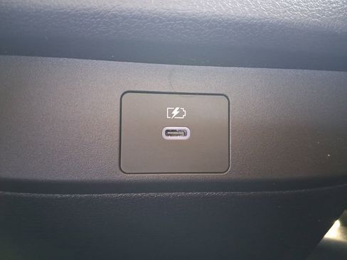 New 2026 Nissan Sentra SR w/ Floor Mat Package FWD image 28