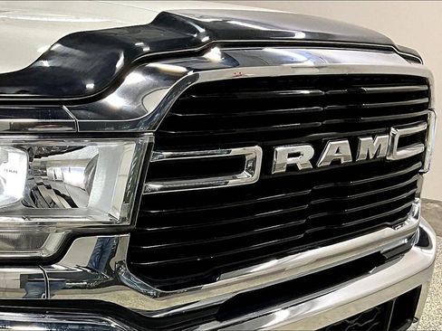 Used 2021 RAM 2500 Big Horn image 32