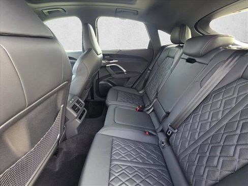 New 2025 Audi SQ5 Premium Plus image 18