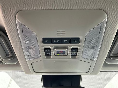 Used 2025 Toyota RAV4 XLE image 17