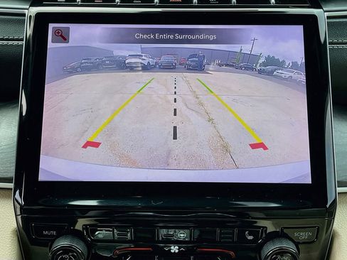 Used 2023 Jeep Grand Cherokee L Limited w/ Trailer Tow Group (B) AWD/4WD image 24