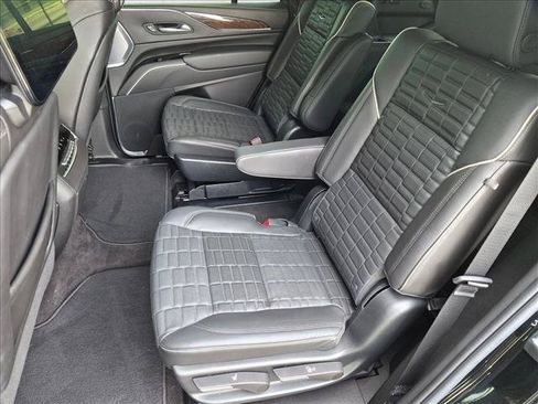 Used 2023 Cadillac Escalade Sport Platinum w/ LPO, ONYX Package AWD/4WD image 15