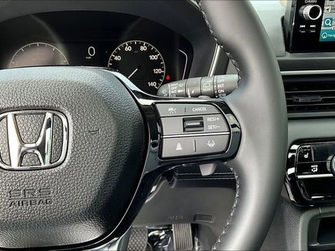 New 2025 Honda Pilot Touring image 17