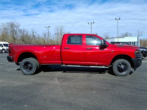 New 2026 RAM 3500 Tradesman image 8