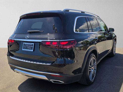 Used 2026 Mercedes-Benz GLS 450 4MATIC image 5