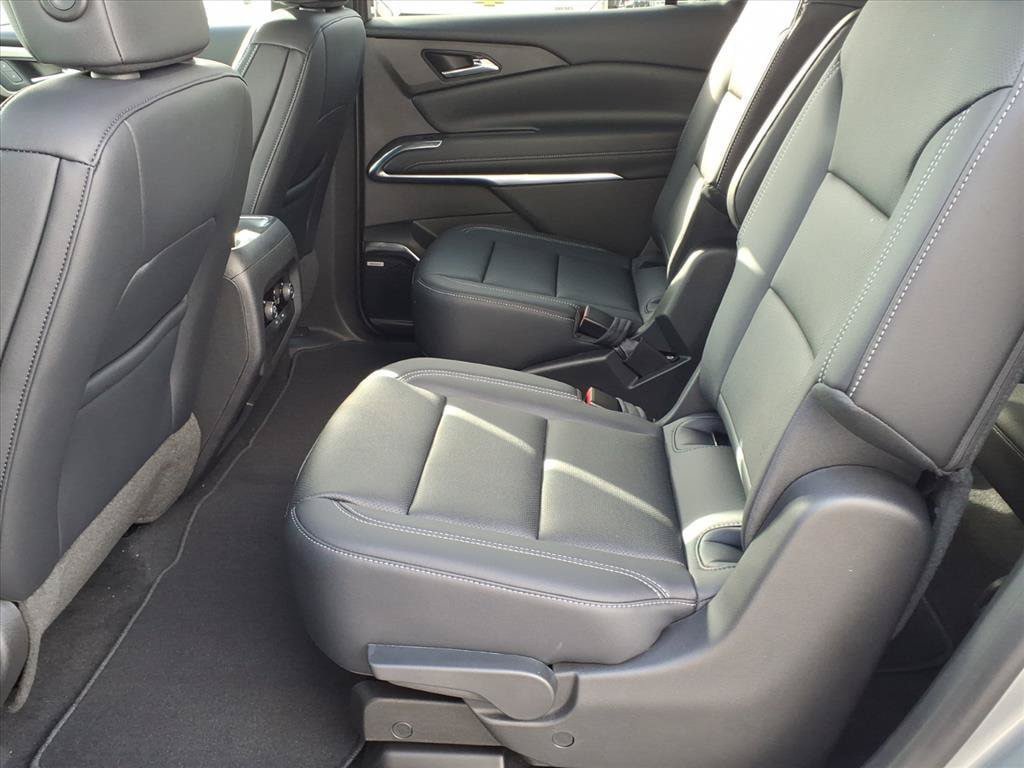 New 2026 Chevrolet Traverse LT w/ Enhanced Driving Package FWD image 18