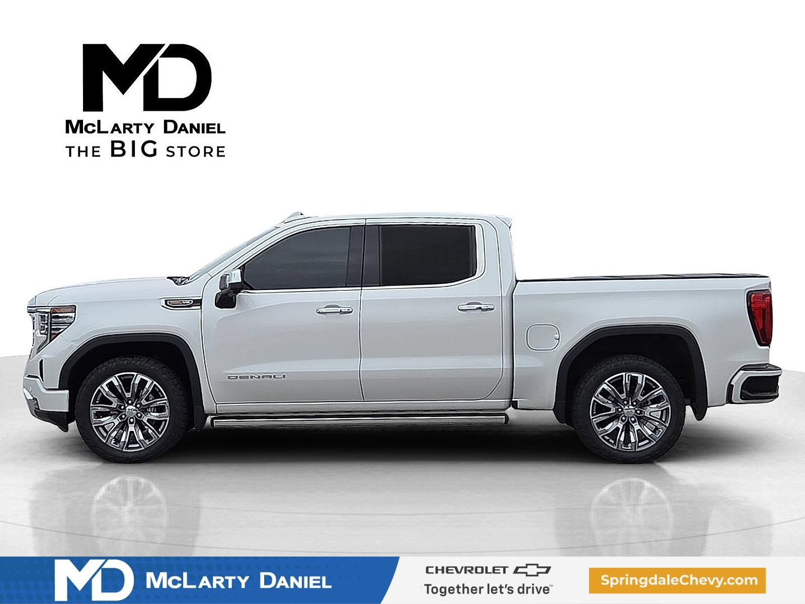 Certified 2024 GMC Sierra 1500 Denali w/ Denali Reserve Package AWD/4WD image 3