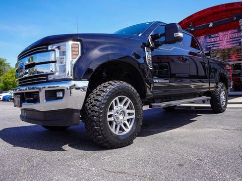 Used 2018 Ford F250 Lariat w/ Lariat Value Package AWD/4WD image 29