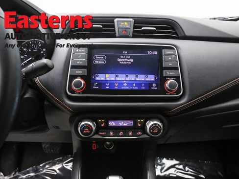 Used 2020 Nissan Versa SR w/ Convenience Package image 12