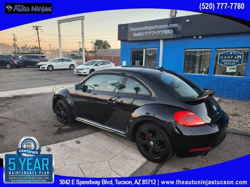 Used 2013 Volkswagen Beetle 2.0T image 4