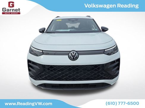 New 2026 Volkswagen Tiguan SE R-Line image 8