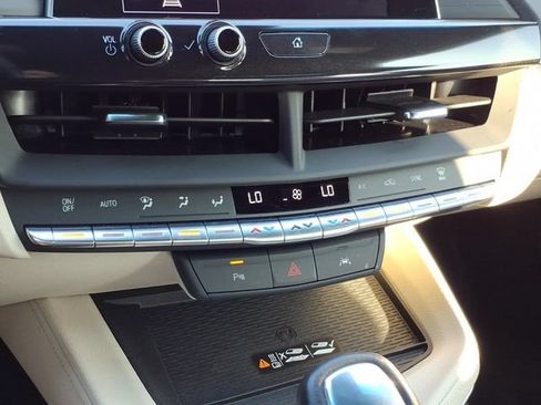 Used 2024 Cadillac CT4 Luxury w/ Sun And Sound Package RWD image 31