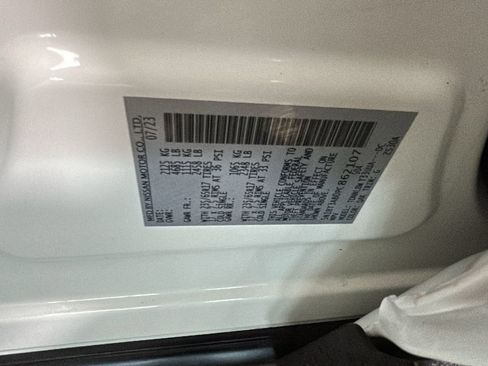 Used 2023 Nissan Rogue S AWD/4WD image 12