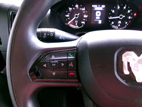 Used 2025 RAM ProMaster 2500 w/ Convenience Group FWD image 12