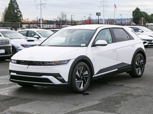 New 2026 Hyundai Ioniq 5 SE image 4