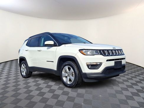 Used 2019 Jeep Compass Latitude w/ Popular Equipment Group image 2