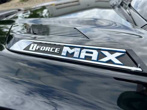 Used 2023 Toyota Tundra Platinum image 10