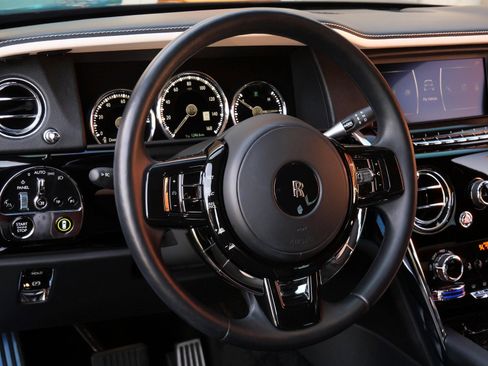 Certified 2021 Rolls-Royce Cullinan image 16