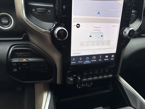 Used 2024 RAM 3500 Laramie w/ Safety Group image 31