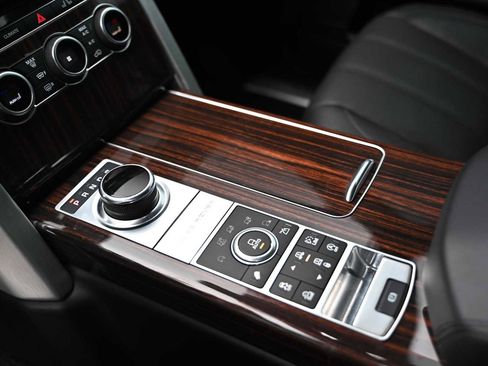 Used 2017 Land Rover Range Rover HSE AWD/4WD image 15