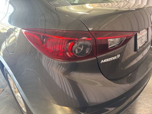 Used 2016 MAZDA MAZDA3 i Sport w/ Preferred Equipment Package image 12