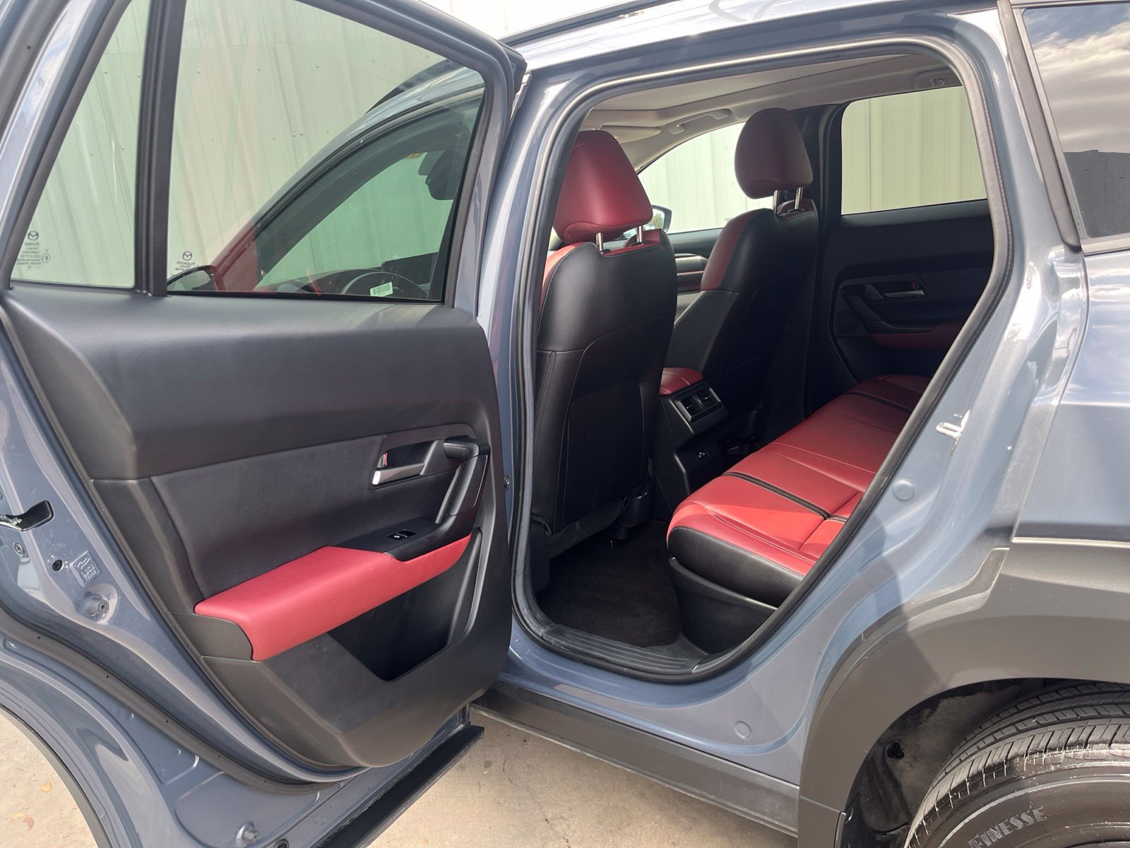 Certified 2025 MAZDA CX-50 AWD 2.5 Hybrid w/ Premium Pkg image 13