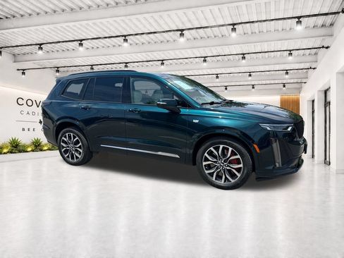 Used 2025 Cadillac XT6 Sport w/ Technology Package AWD/4WD image 16