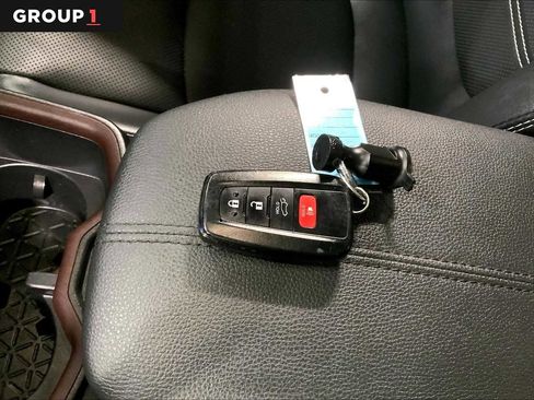 Used 2024 Toyota RAV4 Limited image 13