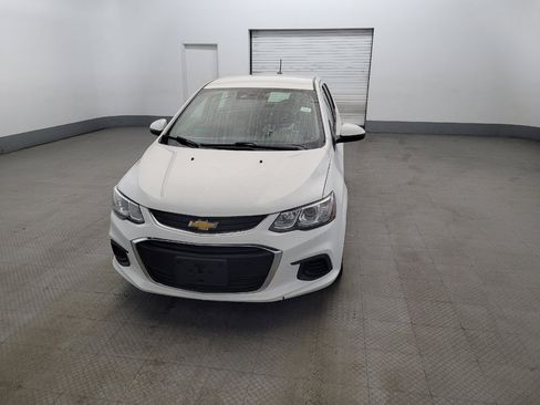 Used 2020 Chevrolet Sonic LT FWD image 15