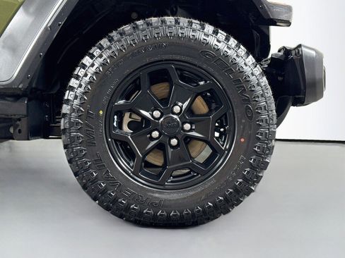 Used 2023 Jeep Wrangler Unlimited AWD/4WD image 42