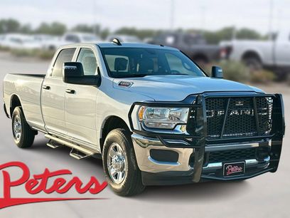 New 2024 RAM 2500 Tradesman w/ Chrome Appearance Group