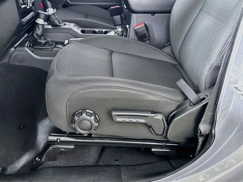 Used 2021 Jeep Wrangler Unlimited Sport AWD/4WD image 19