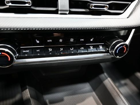 New 2026 Chevrolet Equinox LT w/ Convenience Package II image 17