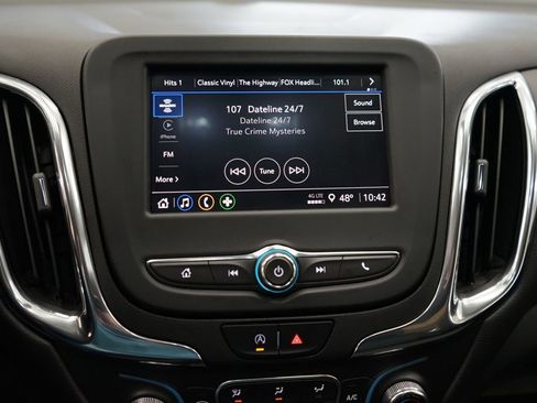 Used 2023 Chevrolet Equinox LT image 31