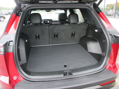 Used 2026 Chevrolet Equinox RS w/ Convenience Package III AWD/4WD image 11