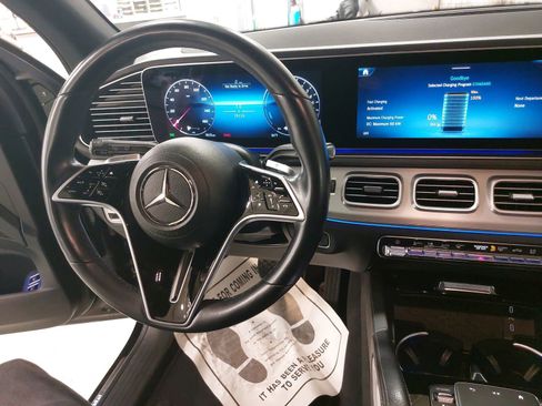 Used 2024 Mercedes-Benz GLE 450e 4MATIC image 17
