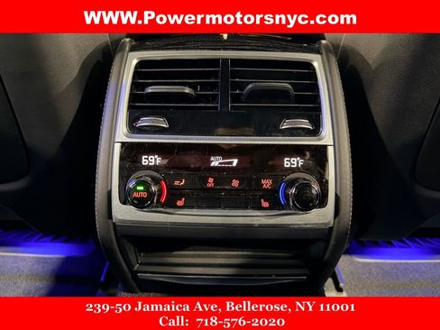 Used 2020 BMW 750i xDrive w/ Executive Package image 39