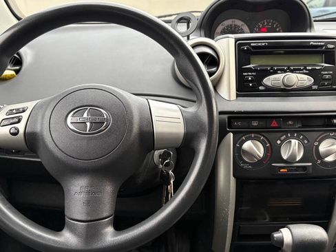 Used 2006 Scion xA FWD image 11