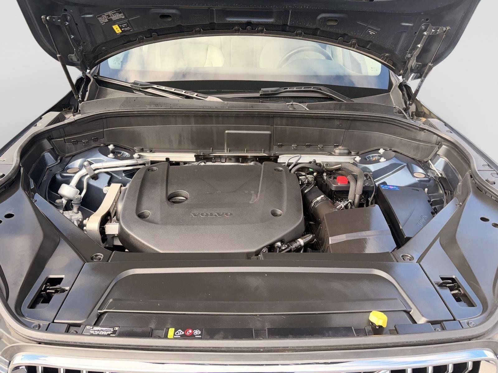 Used 2023 Volvo XC90 B6 Core w/ Climate Package AWD/4WD image 19