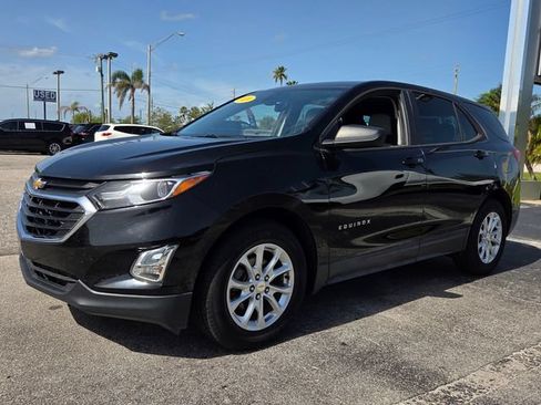 Used 2020 Chevrolet Equinox LS FWD image 3