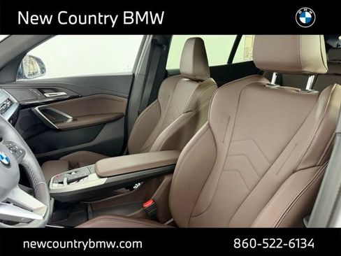 Used 2025 BMW X2 xDrive28i AWD/4WD image 25