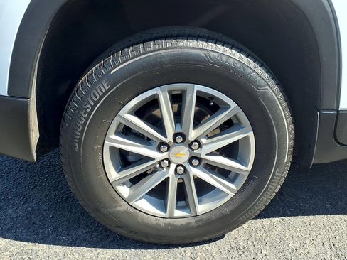 Certified 2023 Chevrolet Traverse LT w/ LPO, Floor Liner Package image 7