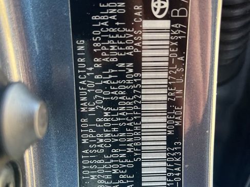 Used 2015 Toyota Corolla S image 77