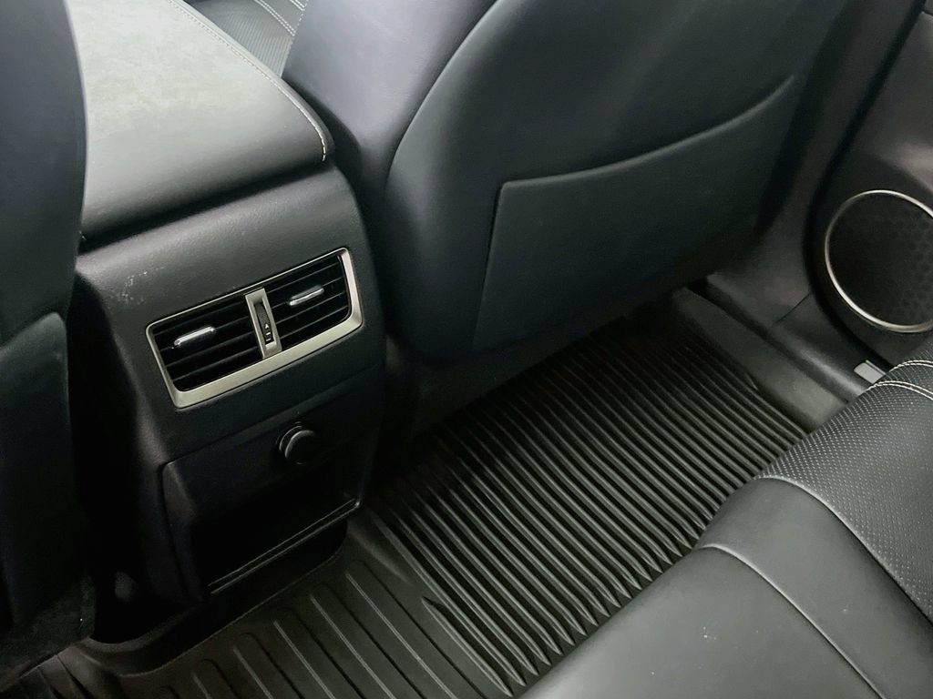 Used 2019 Lexus RX 450h AWD image 25
